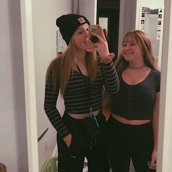 Meet your Posher, Roni - Picture 1 of 1